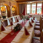 Goldener Loewe Hotel 3*
