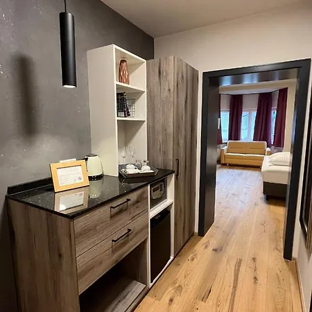 Goldener Löwe 3*
