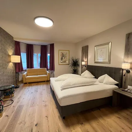 Goldener Löwe Hotel