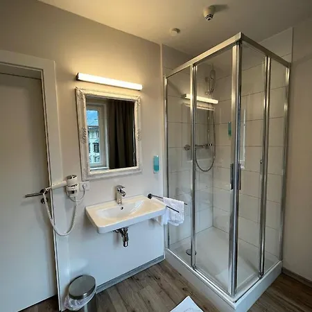 ホテル ゴルドナー ロウ クーフシュタイン