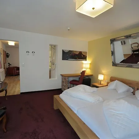 Goldener Löwe Hotel 3*