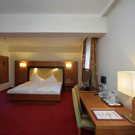 Hotel Goldener Löwe Kufstein