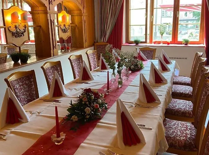 Goldener Loewe Hotel 3*