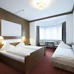 Goldener Loewe 3*