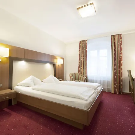 Otel Goldener Loewe Kufstein