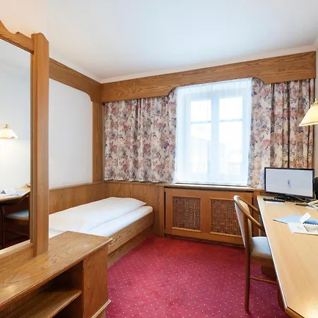 Goldener Loewe Otel Kufstein