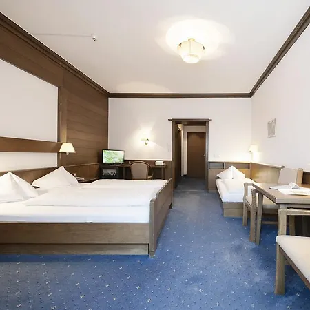 Goldener Loewe Otel Kufstein